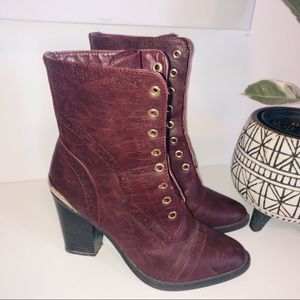Vintage style heeled boots